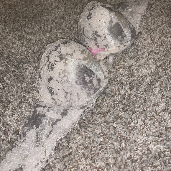 Victoria secret strapless bra - Picture 3 of 9